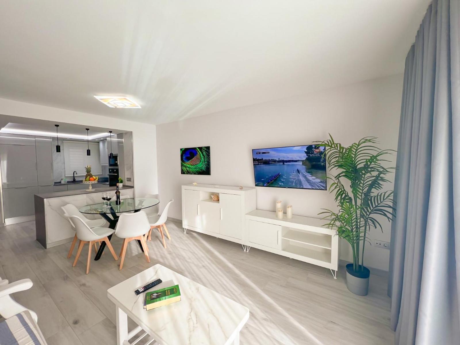 Mediterranea Loft New La Pineda Bagian luar foto