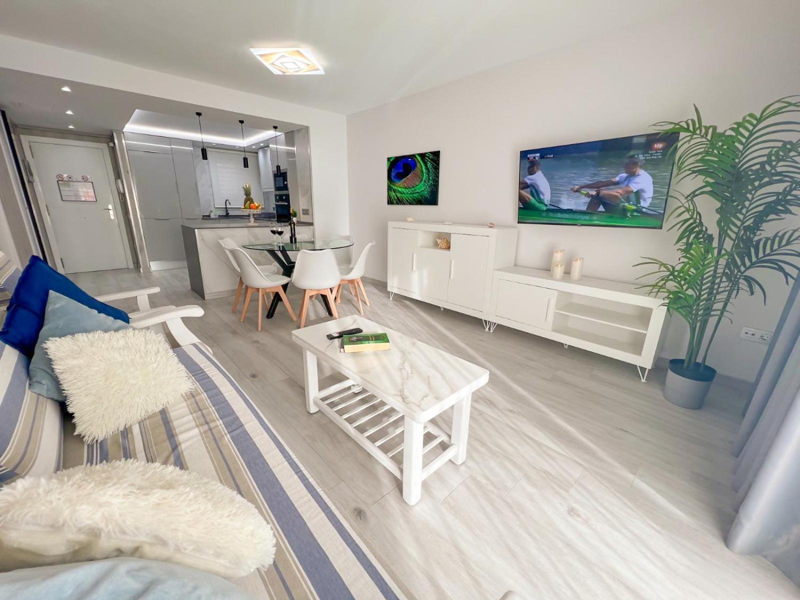 Mediterranea Loft New La Pineda Bagian luar foto